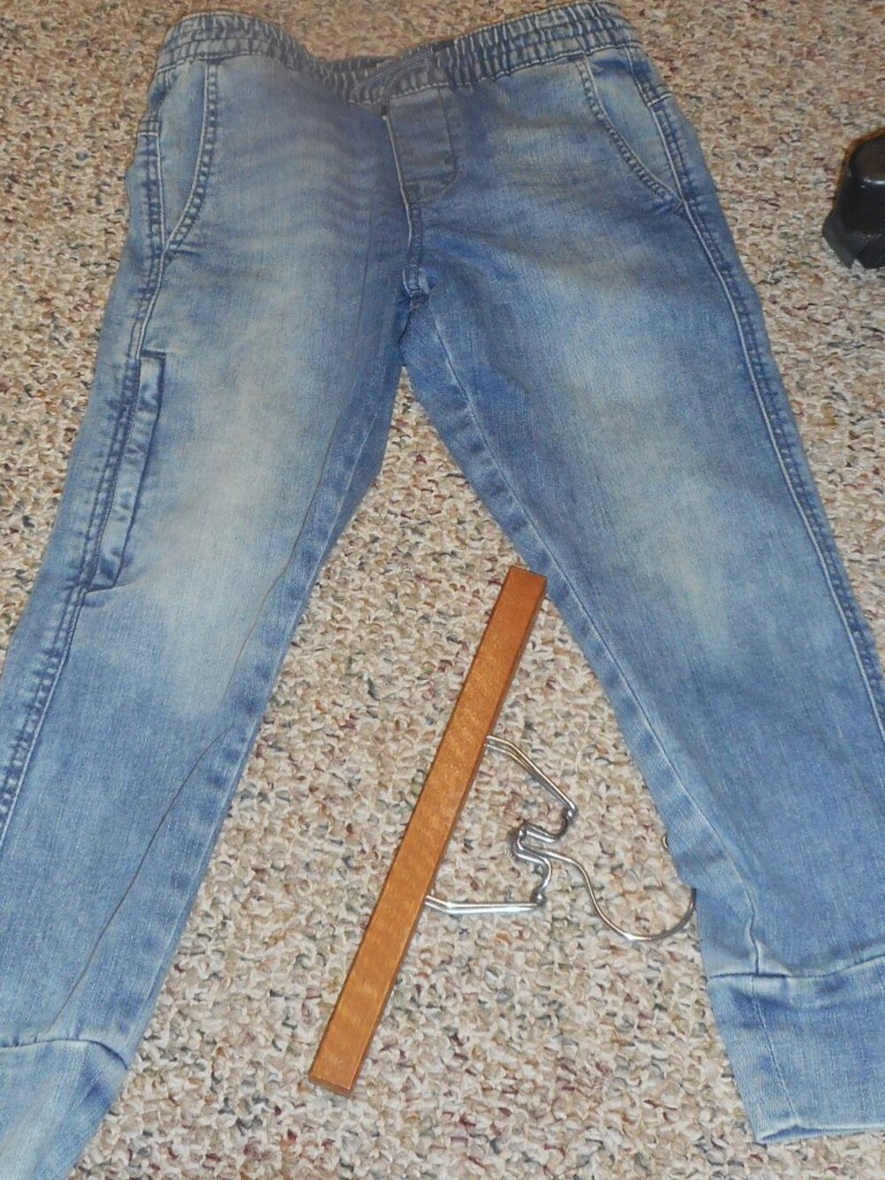 DENIZEN JEANS - ABOUT 30" LONG, CAPRIS OR SHORT PANTS, SIZE 8, ADJUSTABLE WAIST